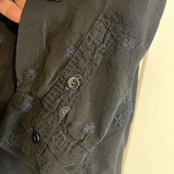 Johnny Was black button down with navy embroidery SZ Small - Picture 3 of 4